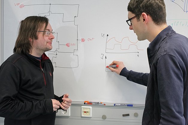 Das IMMS forscht an Assistenzsystemen für Chip-Designer: Machine Learning soll Entwurfsmethoden verbessern. Foto: IMMS.