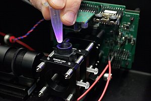 Messaufbau für zeitaufgelöste Fluoreszenz-Messungen.