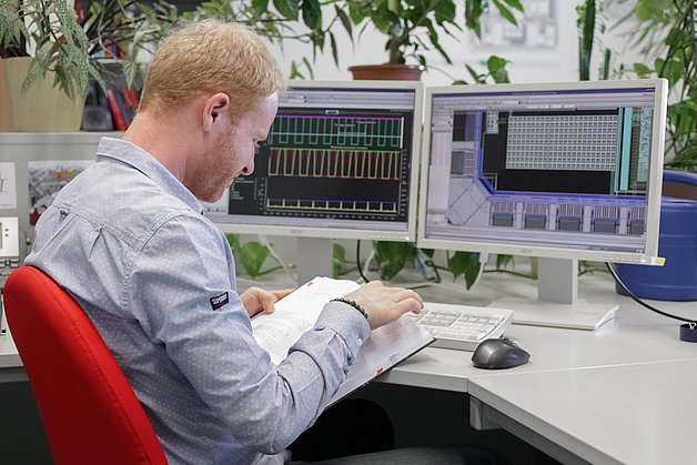 In MEDIKIT IMMS develops microelectronics for a modular mobile diagnostic system for early detection of social diseases. Photograph: IMMS.