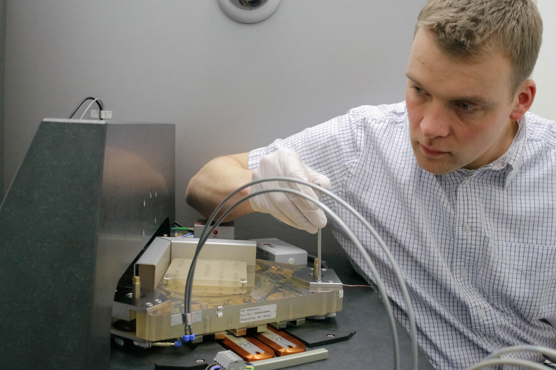 Novel drive for highly precise motion over long distances of travel. Photograph: IMMS